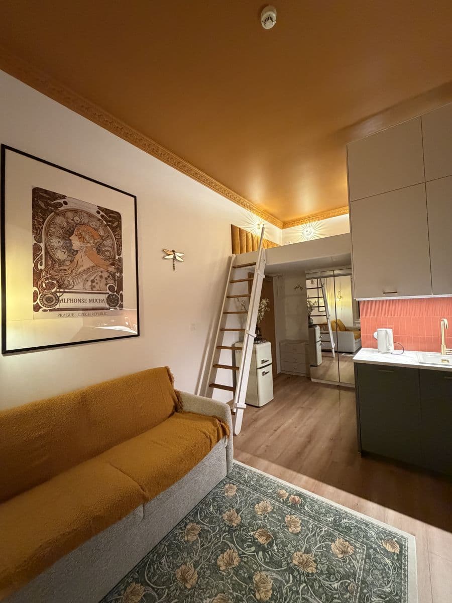 Prenájom bytu 27 m², Sokolská, Praha, Praha Prenájom bytu 27 m², Sokolská, Praha, Praha