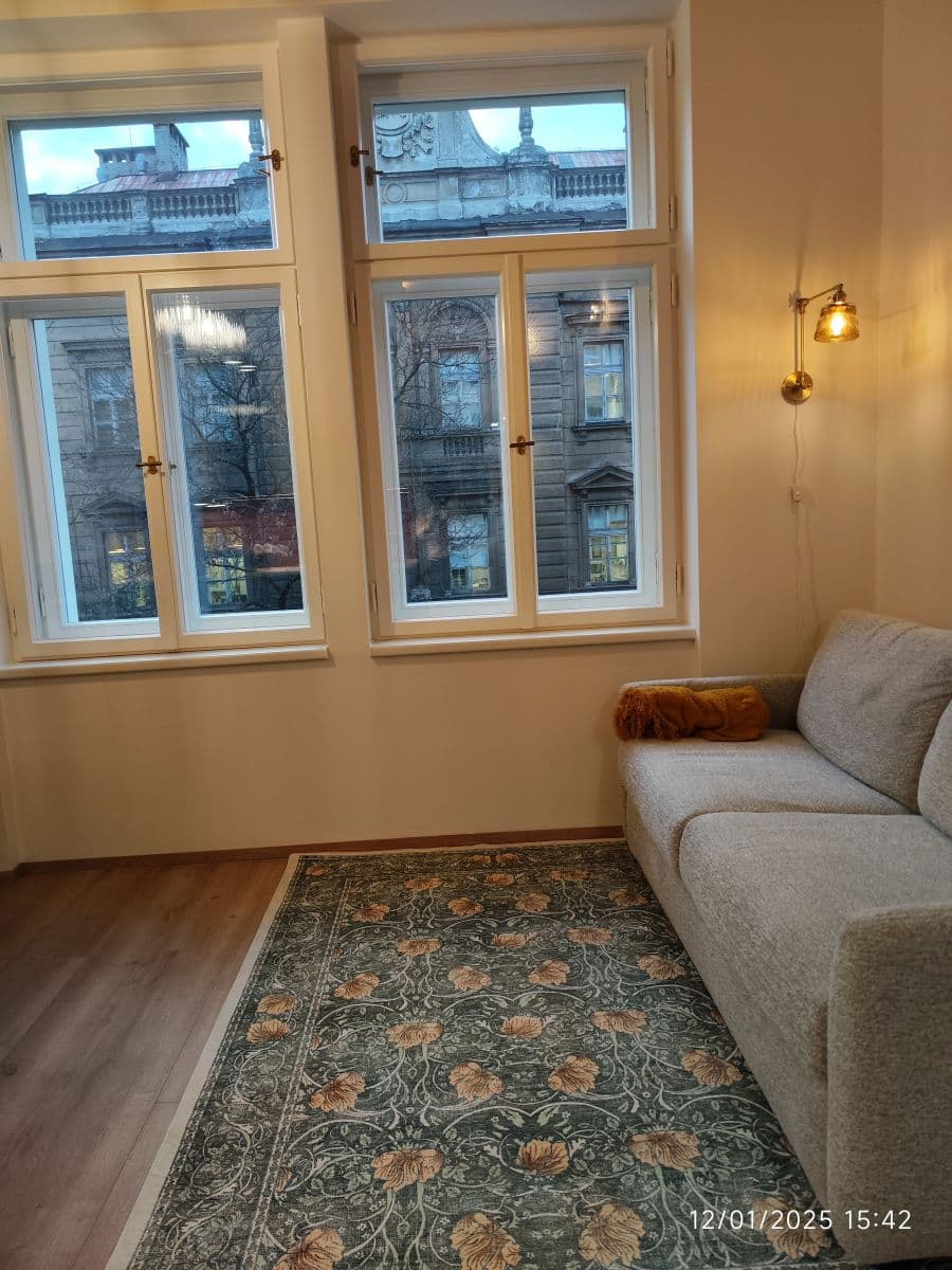 Prenájom bytu 27 m², Sokolská, Praha, Praha Prenájom bytu 27 m², Sokolská, Praha, Praha