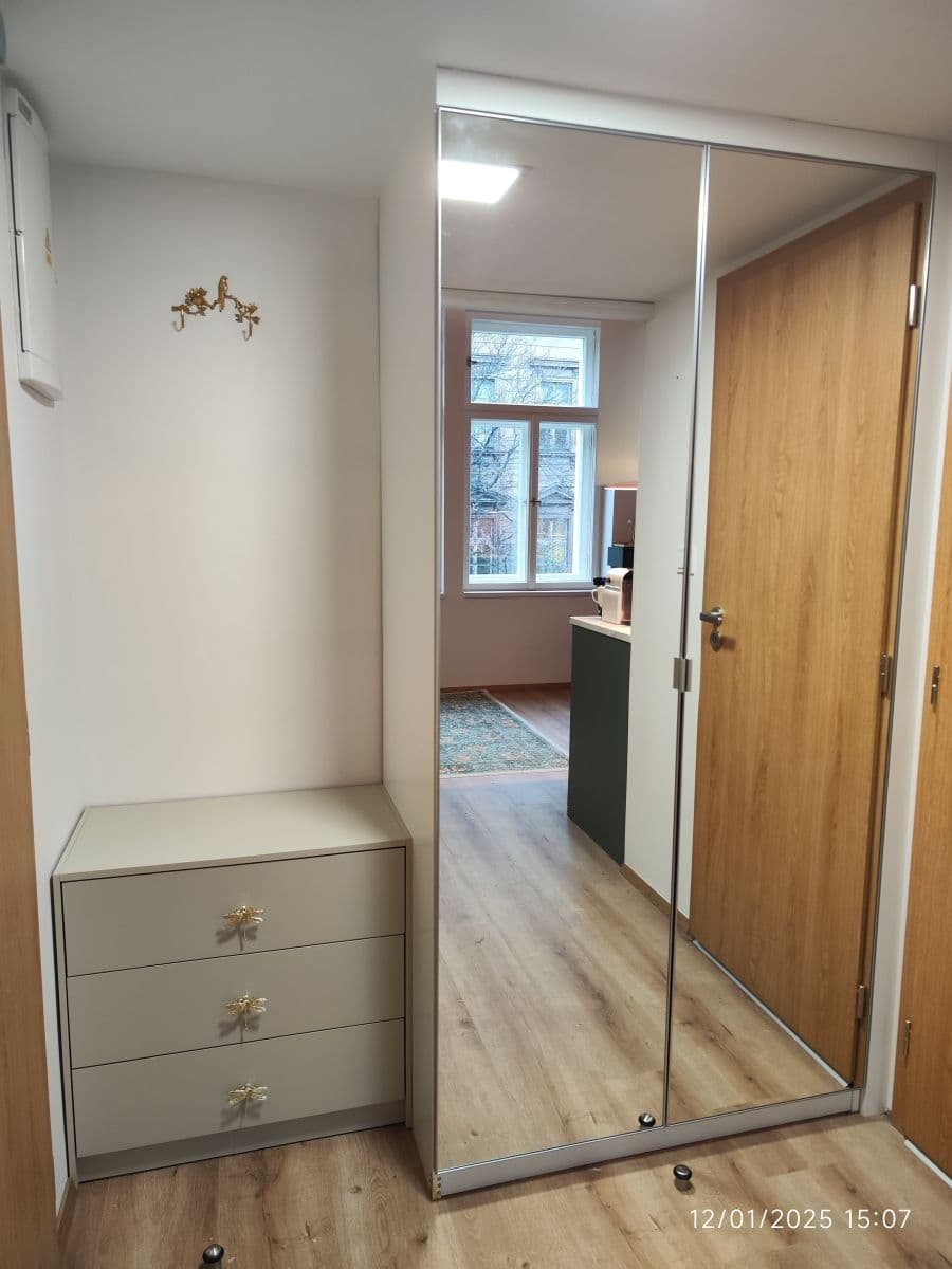 Prenájom bytu 27 m², Sokolská, Praha, Praha Prenájom bytu 27 m², Sokolská, Praha, Praha