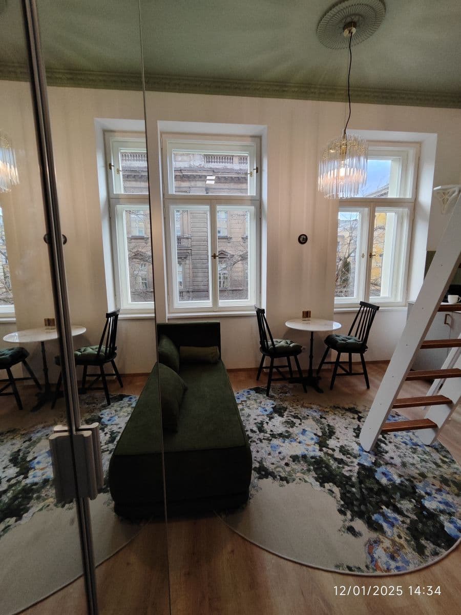 Prenájom bytu 24 m², Sokolská, Praha, Praha Prenájom bytu 24 m², Sokolská, Praha, Praha