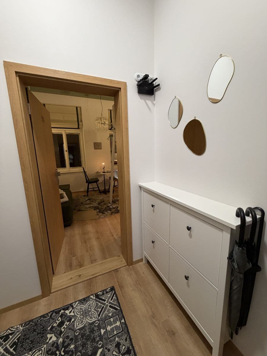 Prenájom bytu 24 m², Sokolská, Praha, Praha Prenájom bytu 24 m², Sokolská, Praha, Praha