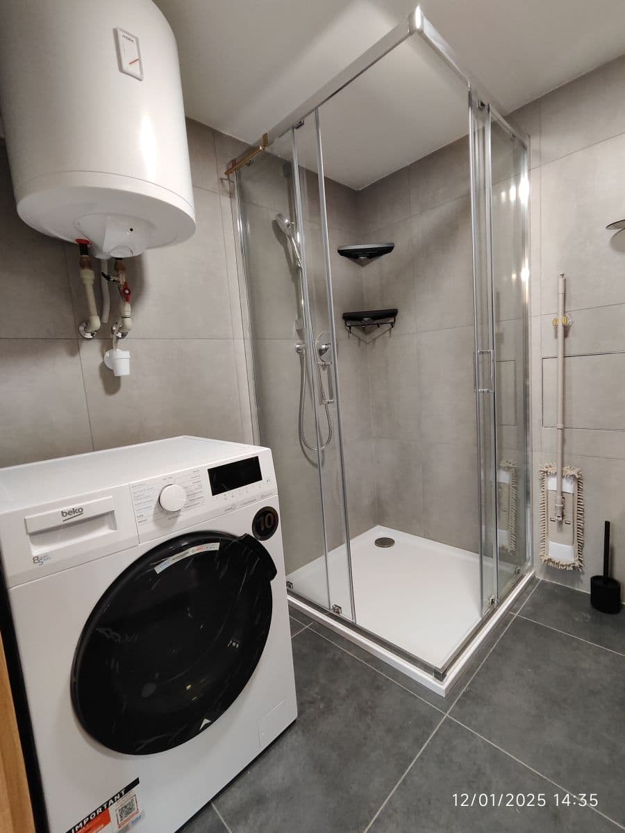 Prenájom bytu 24 m², Sokolská, Praha, Praha Prenájom bytu 24 m², Sokolská, Praha, Praha