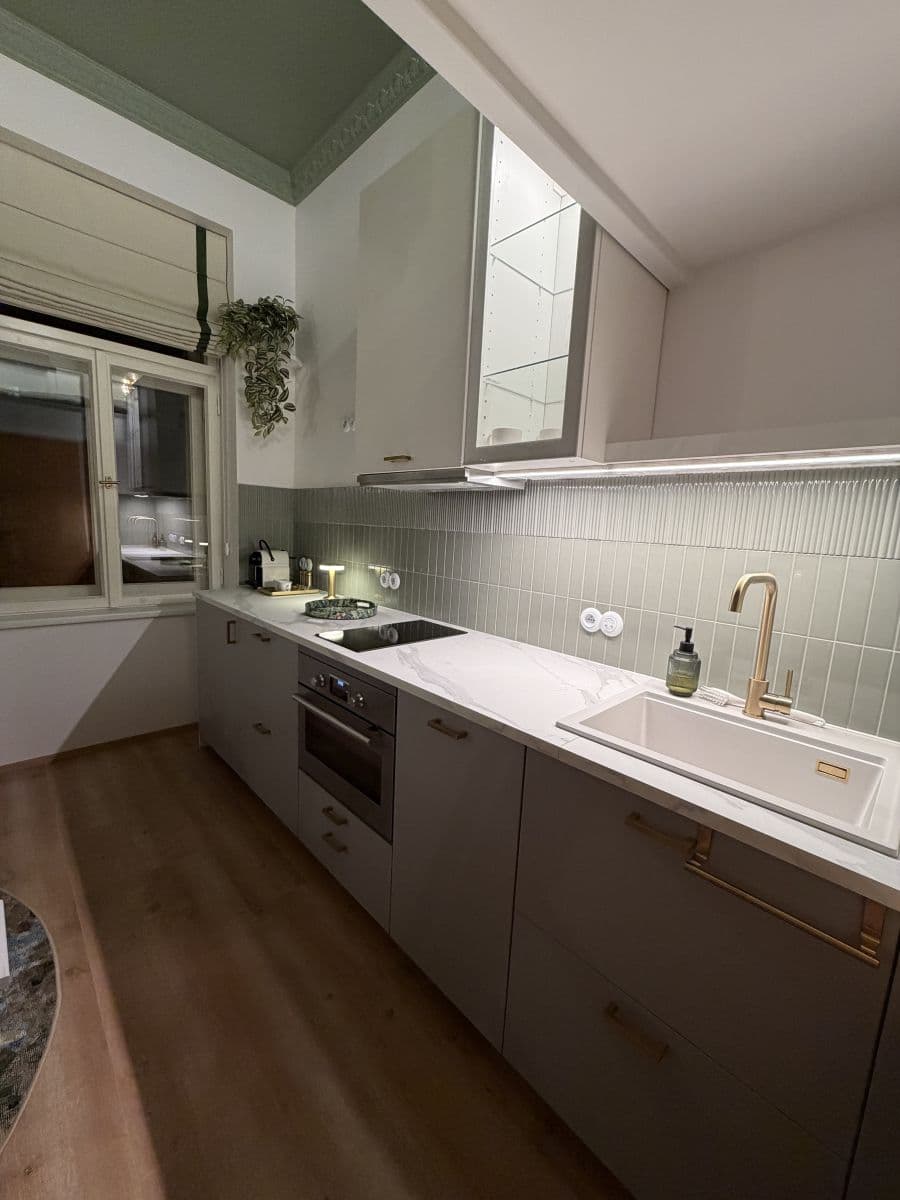 Prenájom bytu 24 m², Sokolská, Praha, Praha Prenájom bytu 24 m², Sokolská, Praha, Praha