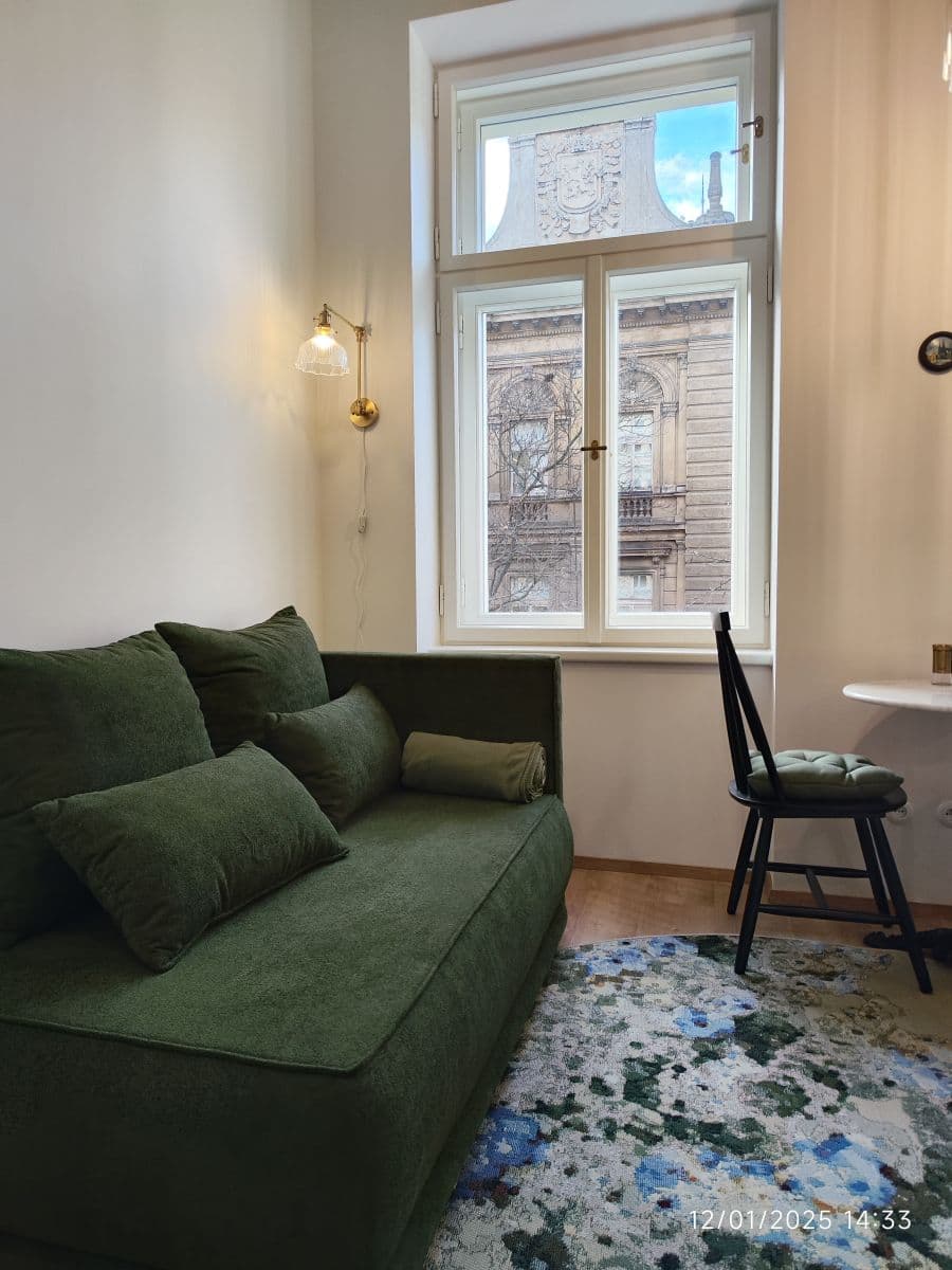 Prenájom bytu 24 m², Sokolská, Praha, Praha Prenájom bytu 24 m², Sokolská, Praha, Praha