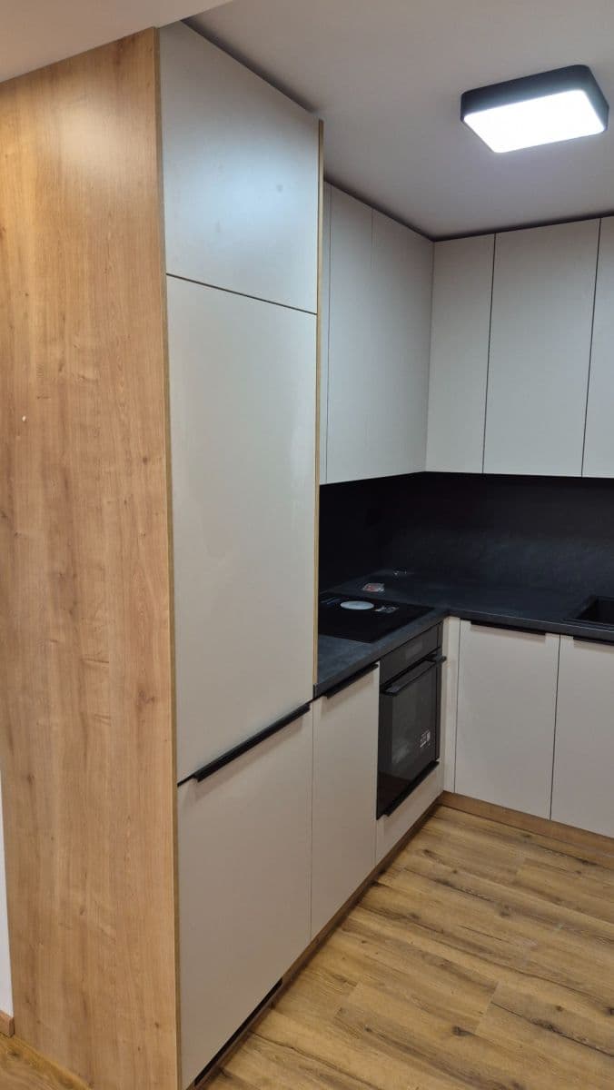 Prenájom bytu 2-izbový 42 m², Zdiměřická, Praha, Praha Prenájom bytu 2-izbový 42 m², Zdiměřická, Praha, Praha