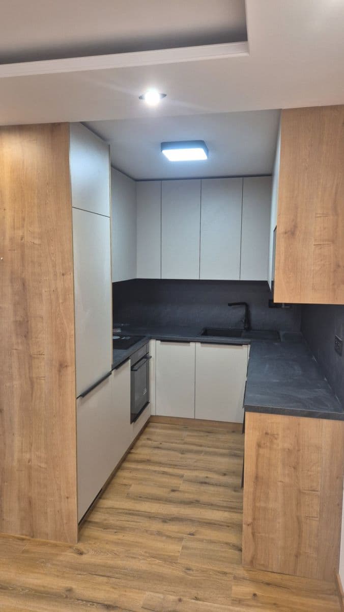 Prenájom bytu 2-izbový 42 m², Zdiměřická, Praha, Praha Prenájom bytu 2-izbový 42 m², Zdiměřická, Praha, Praha