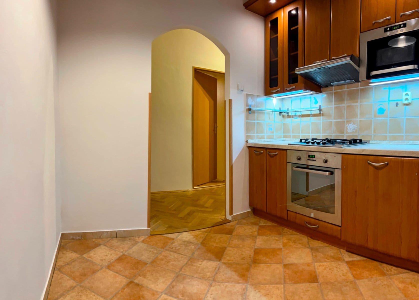 Prenájom bytu 3-izbový 63 m², Vršní, Praha, Praha Prenájom bytu 3-izbový 63 m², Vršní, Praha, Praha