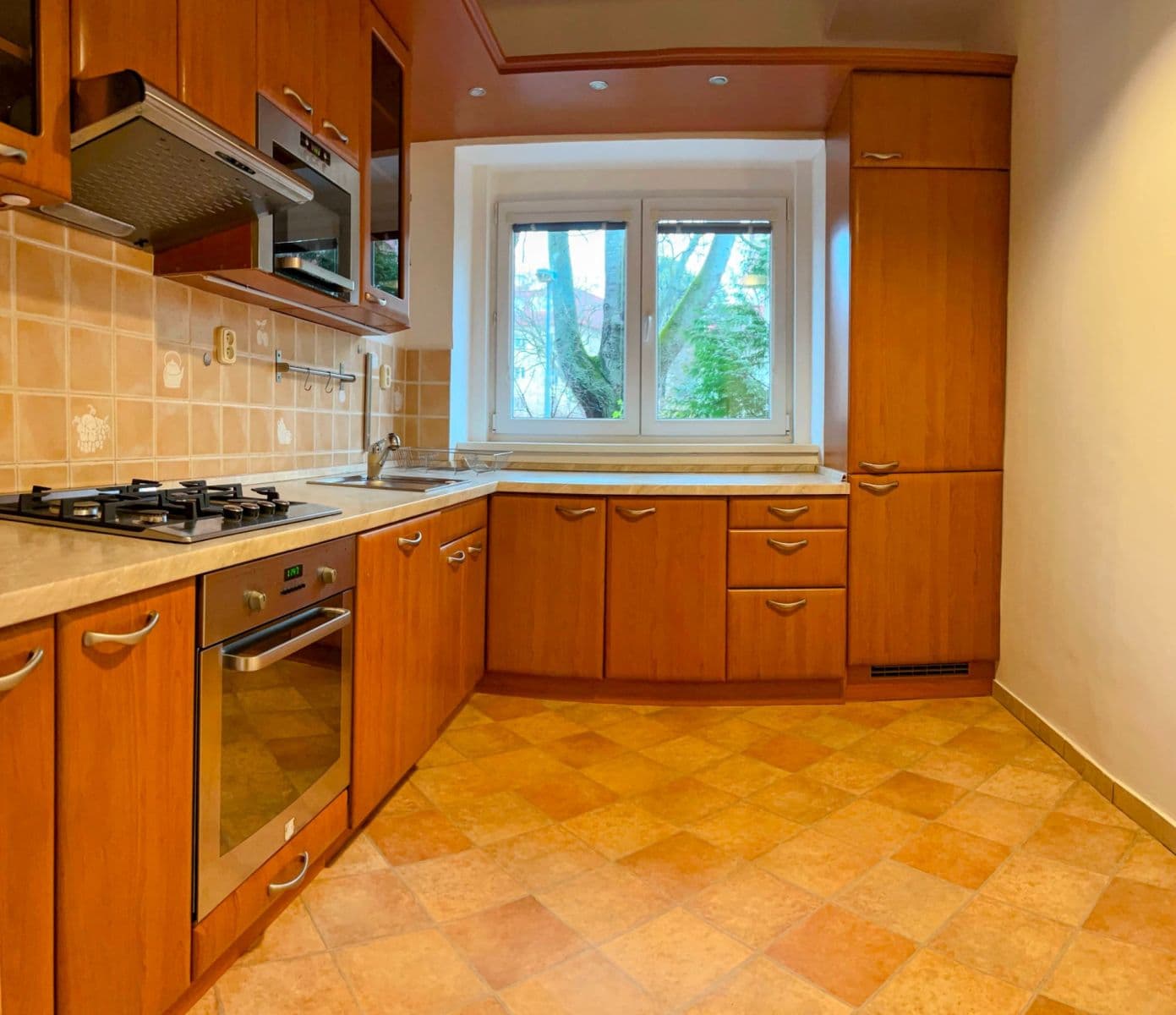 Prenájom bytu 3-izbový 63 m², Vršní, Praha, Praha Prenájom bytu 3-izbový 63 m², Vršní, Praha, Praha