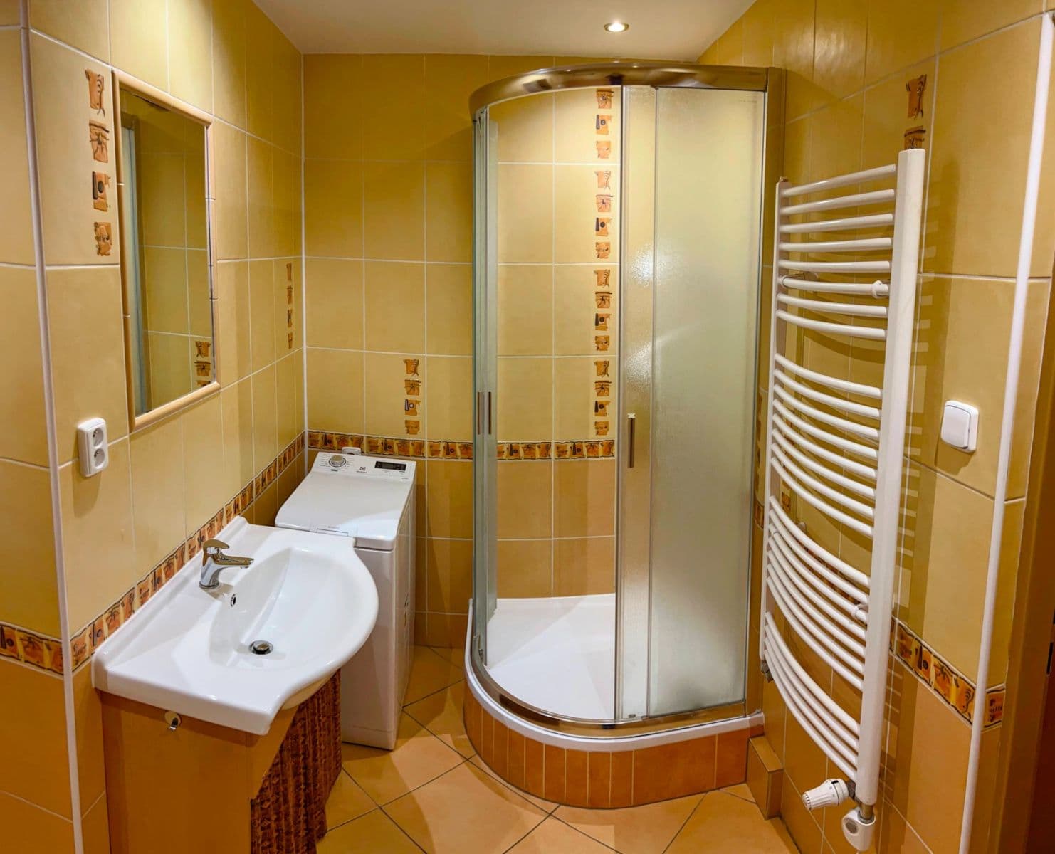 Prenájom bytu 3-izbový 63 m², Vršní, Praha, Praha Prenájom bytu 3-izbový 63 m², Vršní, Praha, Praha