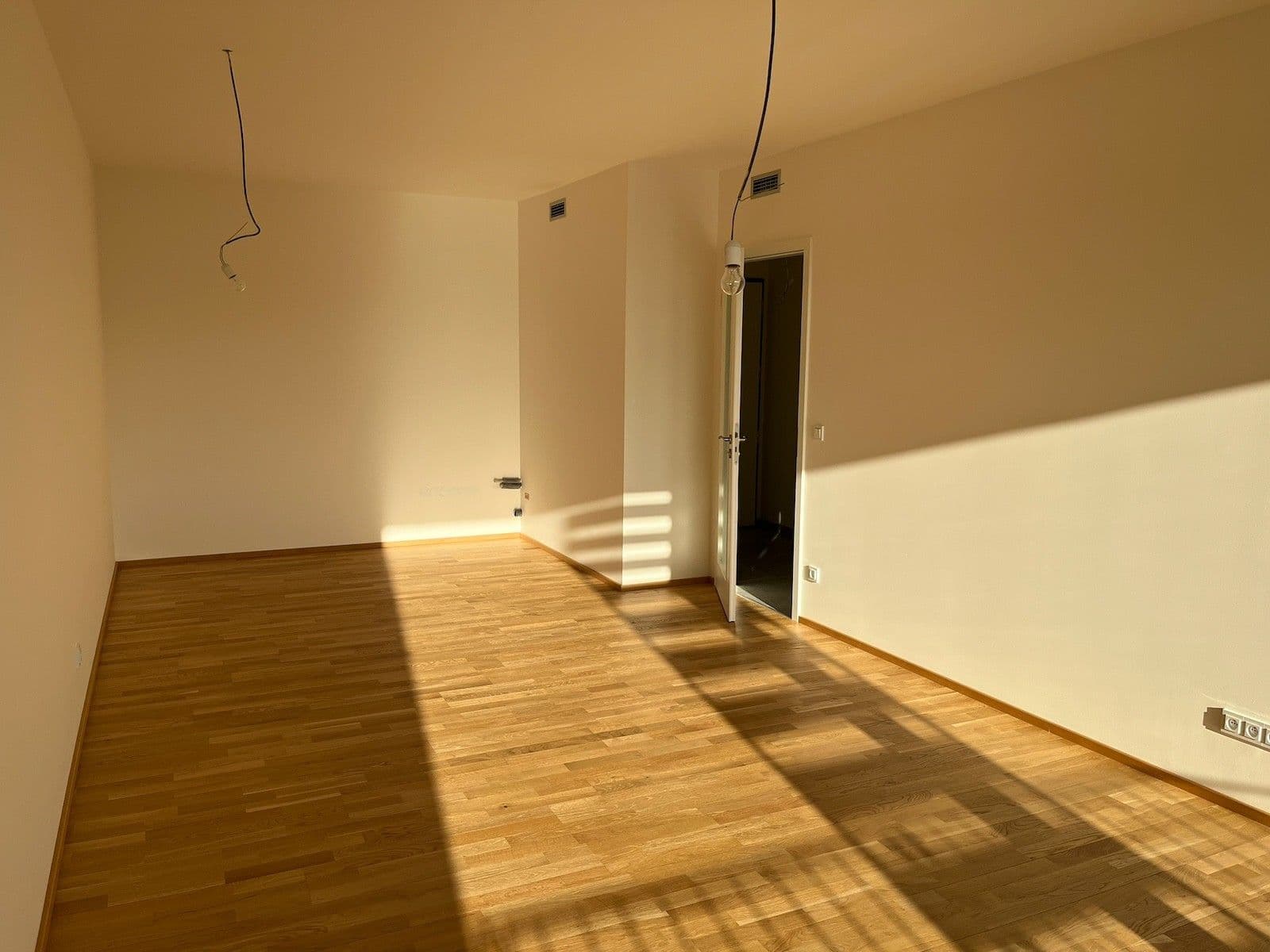 Prenájom bytu 2-izbový 54 m², Mezi Vodami, Praha, Praha Prenájom bytu 2-izbový 54 m², Mezi Vodami, Praha, Praha