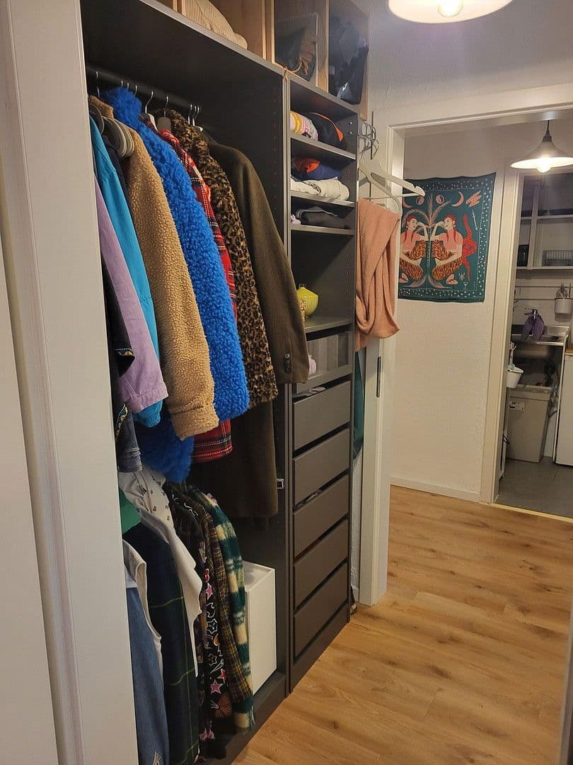 Prenájom bytu 1-izbový 35 m², Arnulfstraße, Köln, Severné Porýnie - Westfálsko Prenájom bytu 1-izbový 35 m², Arnulfstraße, Köln, Severné Porýnie - Westfálsko