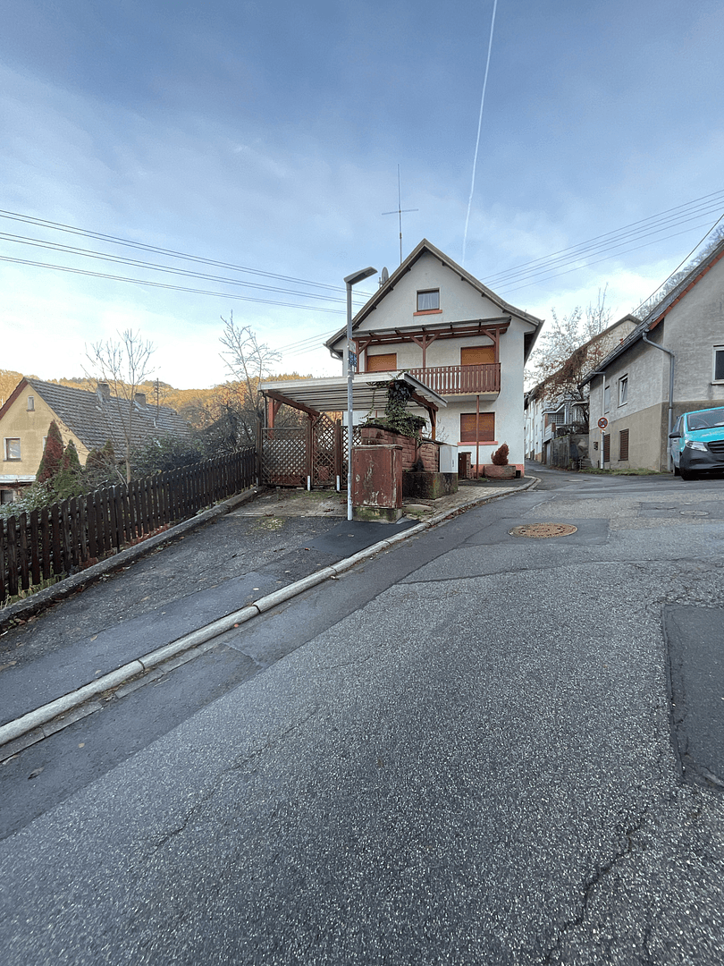 Predaj domu 170 m², pozemek 161 m², Schriesheim, Bádensko-Wurttembersko Predaj domu 170 m², pozemek 161 m², Schriesheim, Bádensko-Wurttembersko