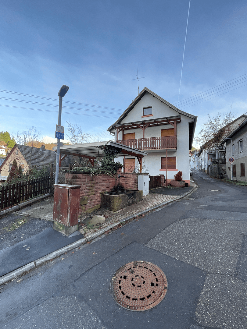 Predaj domu 170 m², pozemek 161 m², Schriesheim, Bádensko-Wurttembersko Predaj domu 170 m², pozemek 161 m², Schriesheim, Bádensko-Wurttembersko