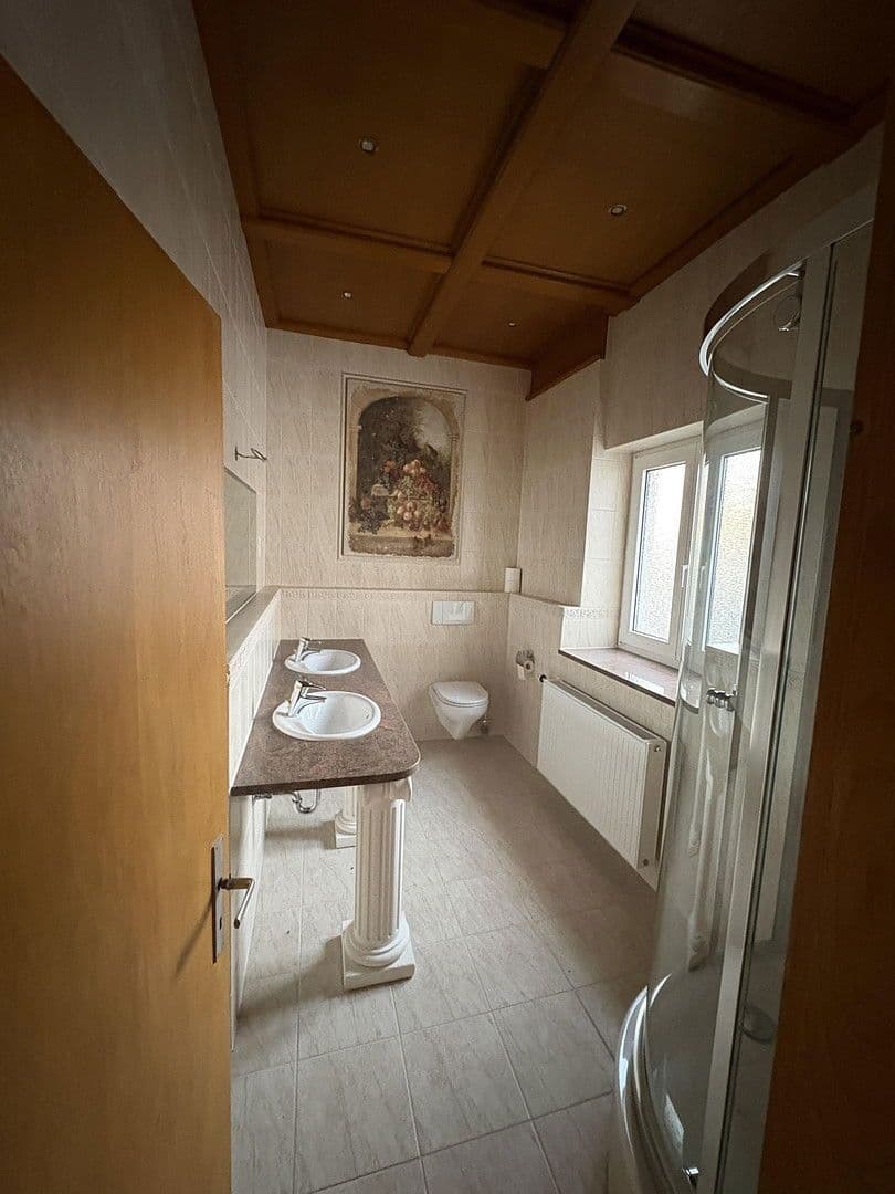 Predaj domu 660 m², pozemek 2.333 m², Erpel, Porýnie-Falcko Predaj domu 660 m², pozemek 2.333 m², Erpel, Porýnie-Falcko