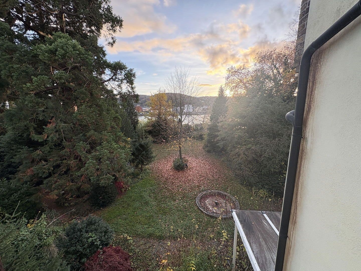 Predaj domu 660 m², pozemek 2.333 m², Erpel, Porýnie-Falcko Predaj domu 660 m², pozemek 2.333 m², Erpel, Porýnie-Falcko