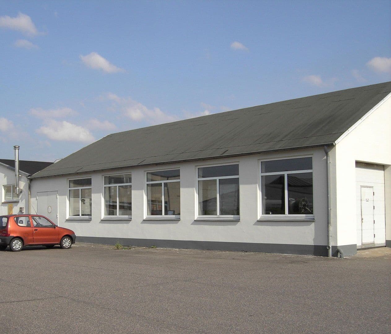 Prenájom nebytového priestoru 680 m², Pinneberg, Šlezvicko-Holštajnsko Prenájom nebytového priestoru 680 m², Pinneberg, Šlezvicko-Holštajnsko