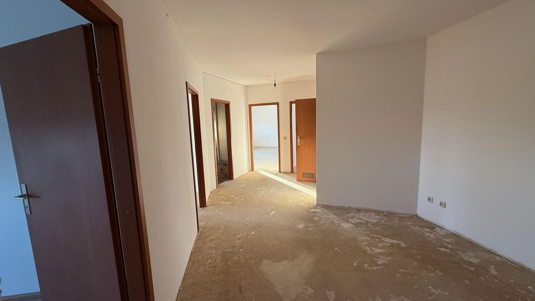 Prenájom bytu 3-izbový 98 m², Rubensstraße 25, Karlsruhe, Bádensko-Wurttembersko Prenájom bytu 3-izbový 98 m², Rubensstraße 25, Karlsruhe, Bádensko-Wurttembersko