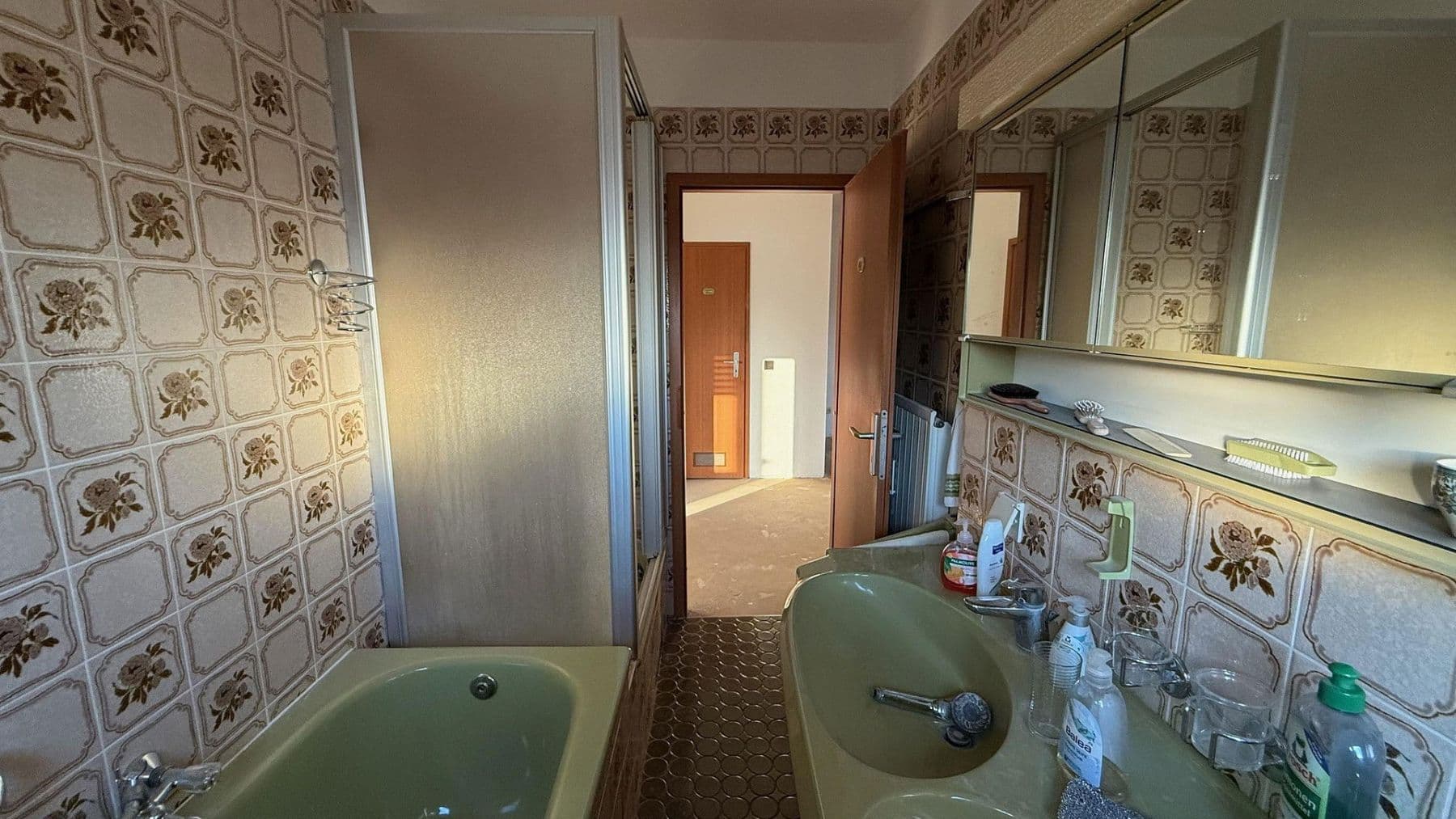 Prenájom bytu 3-izbový 98 m², Rubensstraße 25, Karlsruhe, Bádensko-Wurttembersko Prenájom bytu 3-izbový 98 m², Rubensstraße 25, Karlsruhe, Bádensko-Wurttembersko