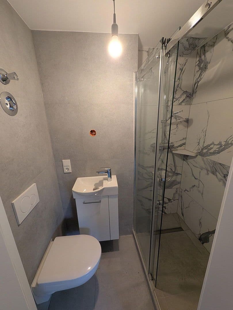 Prenájom bytu 3-izbový 67 m², Schmidtstraße 8, Rüdesheim am Rhein, Hesensko Prenájom bytu 3-izbový 67 m², Schmidtstraße 8, Rüdesheim am Rhein, Hesensko