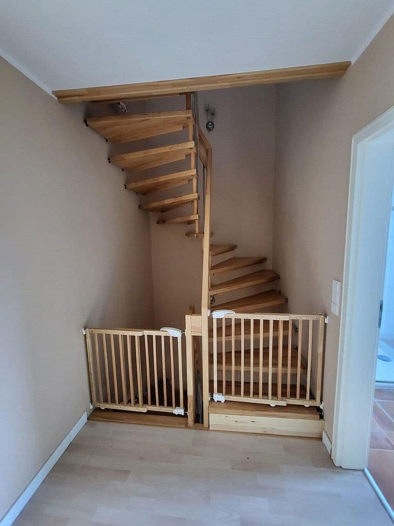 Prenájom domu 169 m², pozemek 204 m², Schwedeneck, Šlezvicko-Holštajnsko Prenájom domu 169 m², pozemek 204 m², Schwedeneck, Šlezvicko-Holštajnsko