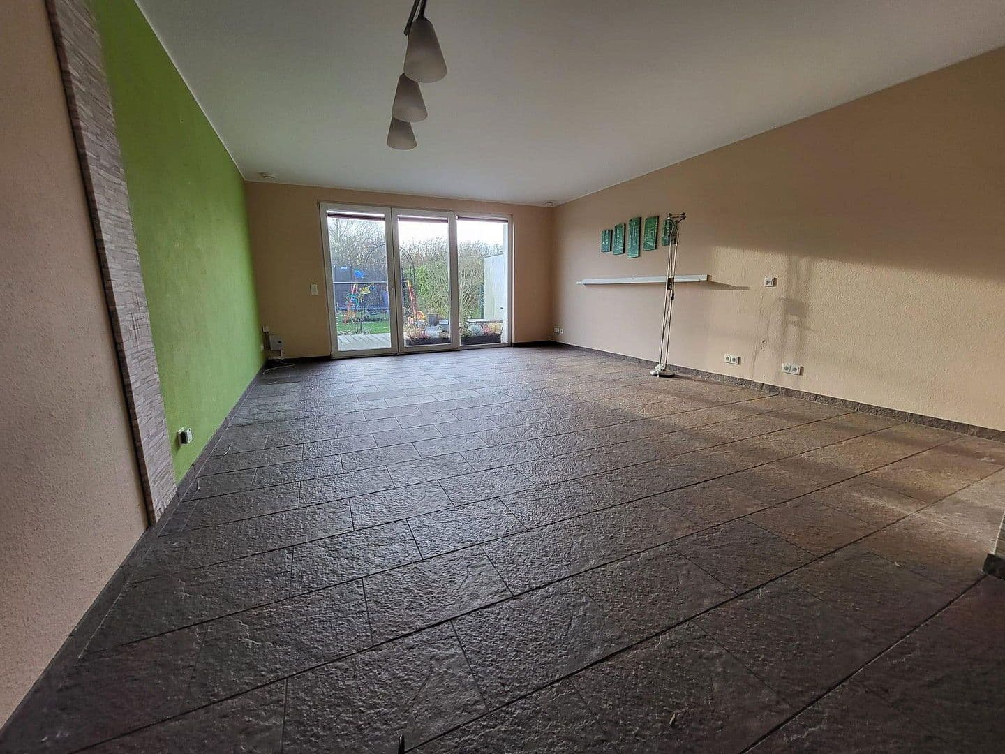 Prenájom domu 169 m², pozemek 204 m², Schwedeneck, Šlezvicko-Holštajnsko Prenájom domu 169 m², pozemek 204 m², Schwedeneck, Šlezvicko-Holštajnsko