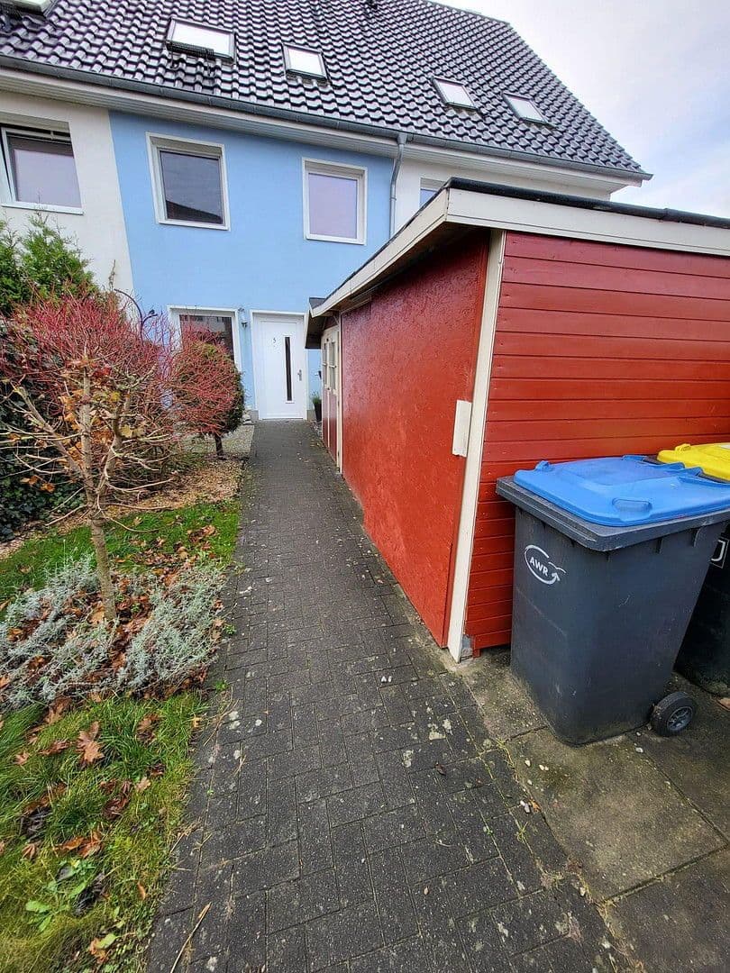 Prenájom domu 169 m², pozemek 204 m², Schwedeneck, Šlezvicko-Holštajnsko Prenájom domu 169 m², pozemek 204 m², Schwedeneck, Šlezvicko-Holštajnsko