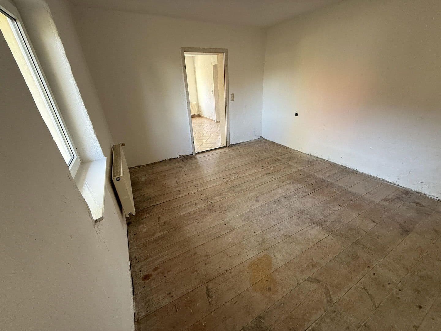 Predaj domu 105 m², pozemek 1.531 m², Malchin, Meklenbursko-Predpomoransko Predaj domu 105 m², pozemek 1.531 m², Malchin, Meklenbursko-Predpomoransko