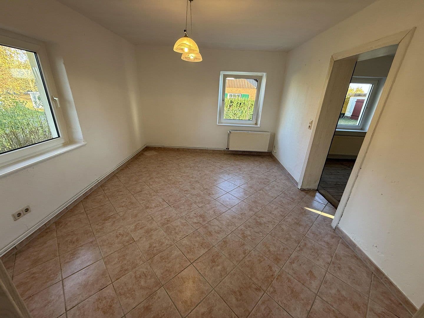 Predaj domu 105 m², pozemek 1.531 m², Malchin, Meklenbursko-Predpomoransko Predaj domu 105 m², pozemek 1.531 m², Malchin, Meklenbursko-Predpomoransko