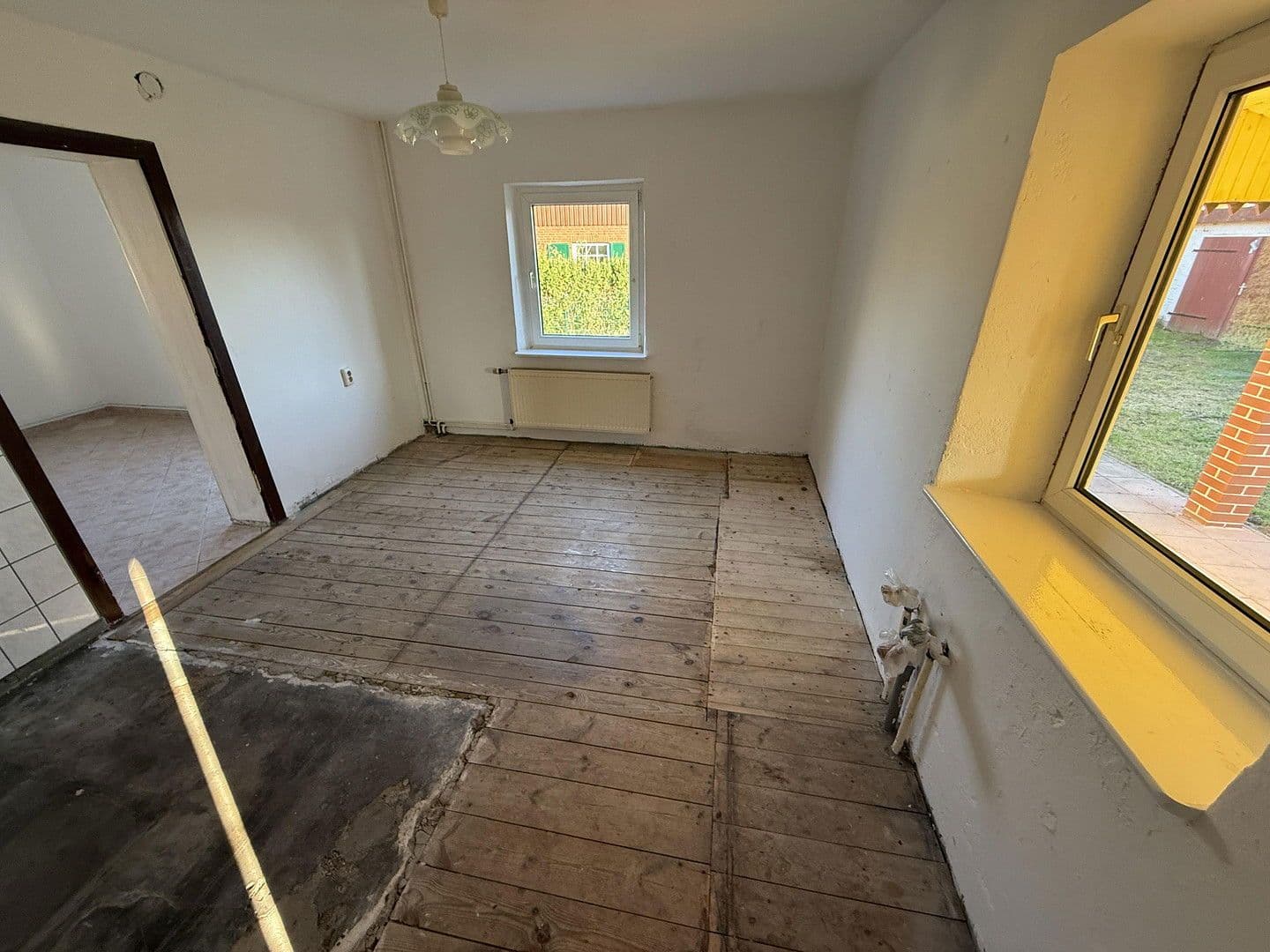 Predaj domu 105 m², pozemek 1.531 m², Malchin, Meklenbursko-Predpomoransko Predaj domu 105 m², pozemek 1.531 m², Malchin, Meklenbursko-Predpomoransko