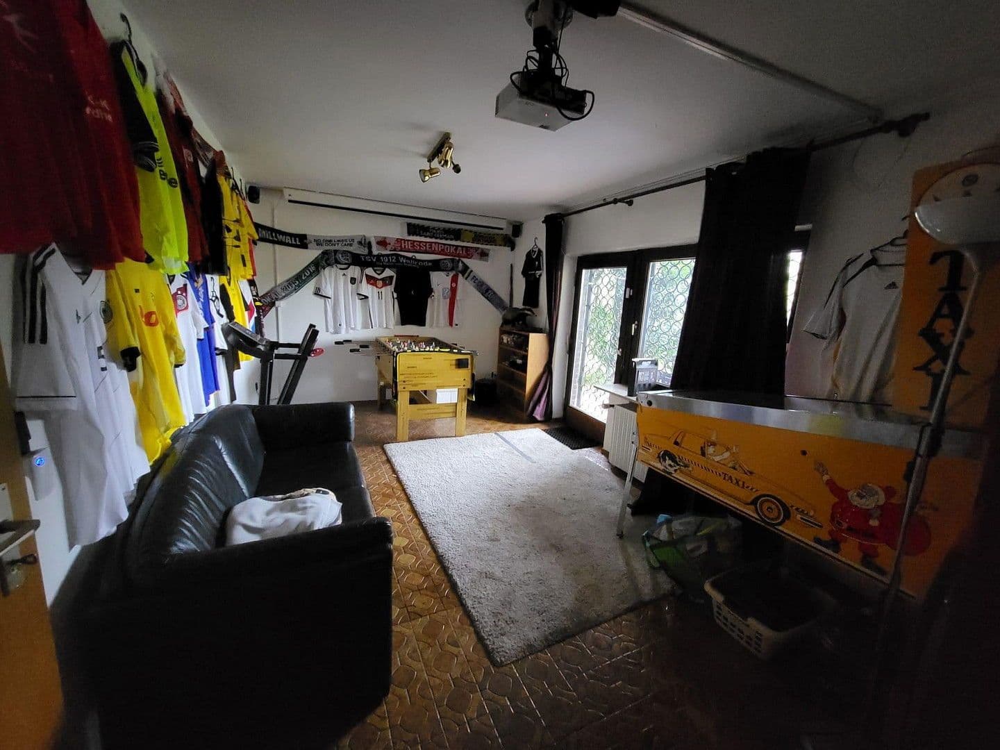 Predaj domu 147 m², pozemek 1.088 m², Fuldabrück, Hesensko Predaj domu 147 m², pozemek 1.088 m², Fuldabrück, Hesensko