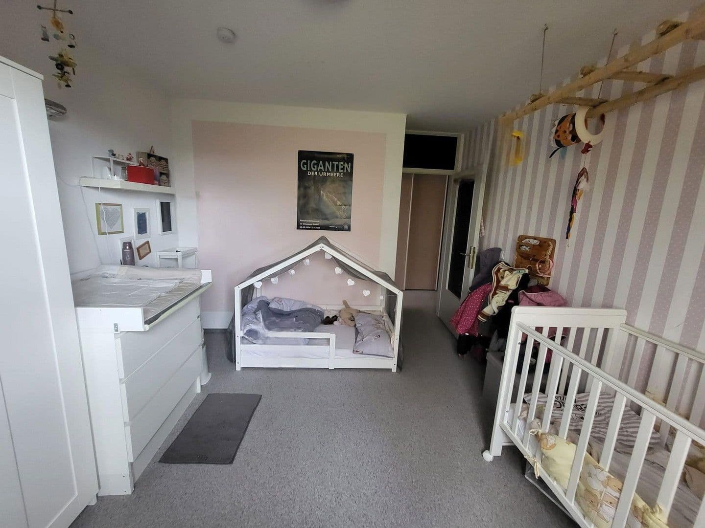 Predaj domu 147 m², pozemek 1.088 m², Fuldabrück, Hesensko Predaj domu 147 m², pozemek 1.088 m², Fuldabrück, Hesensko