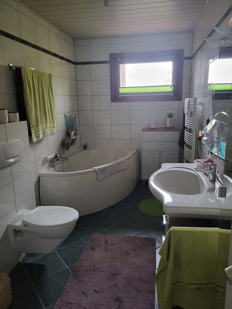 Predaj domu 147 m², pozemek 1.088 m², Fuldabrück, Hesensko Predaj domu 147 m², pozemek 1.088 m², Fuldabrück, Hesensko