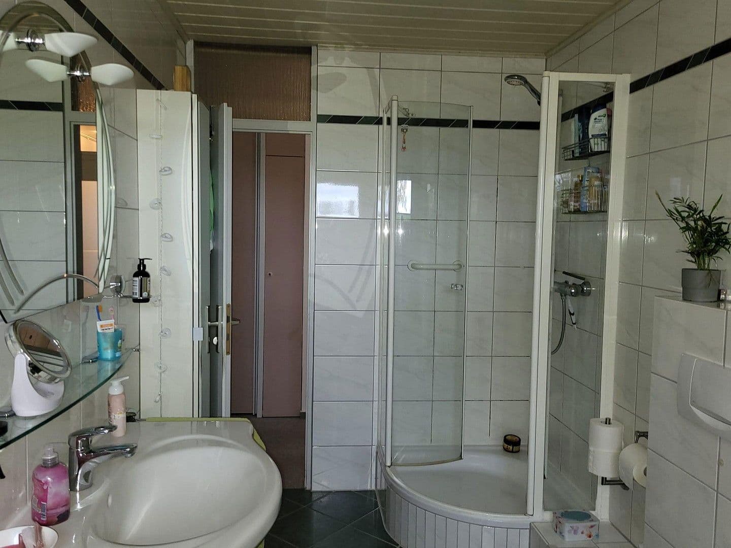 Predaj domu 147 m², pozemek 1.088 m², Fuldabrück, Hesensko Predaj domu 147 m², pozemek 1.088 m², Fuldabrück, Hesensko