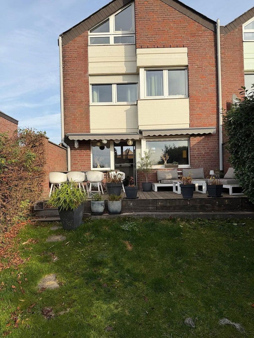 Predaj domu 130 m², pozemek 227 m², Mönchengladbach, Severné Porýnie - Westfálsko Predaj domu 130 m², pozemek 227 m², Mönchengladbach, Severné Porýnie - Westfálsko