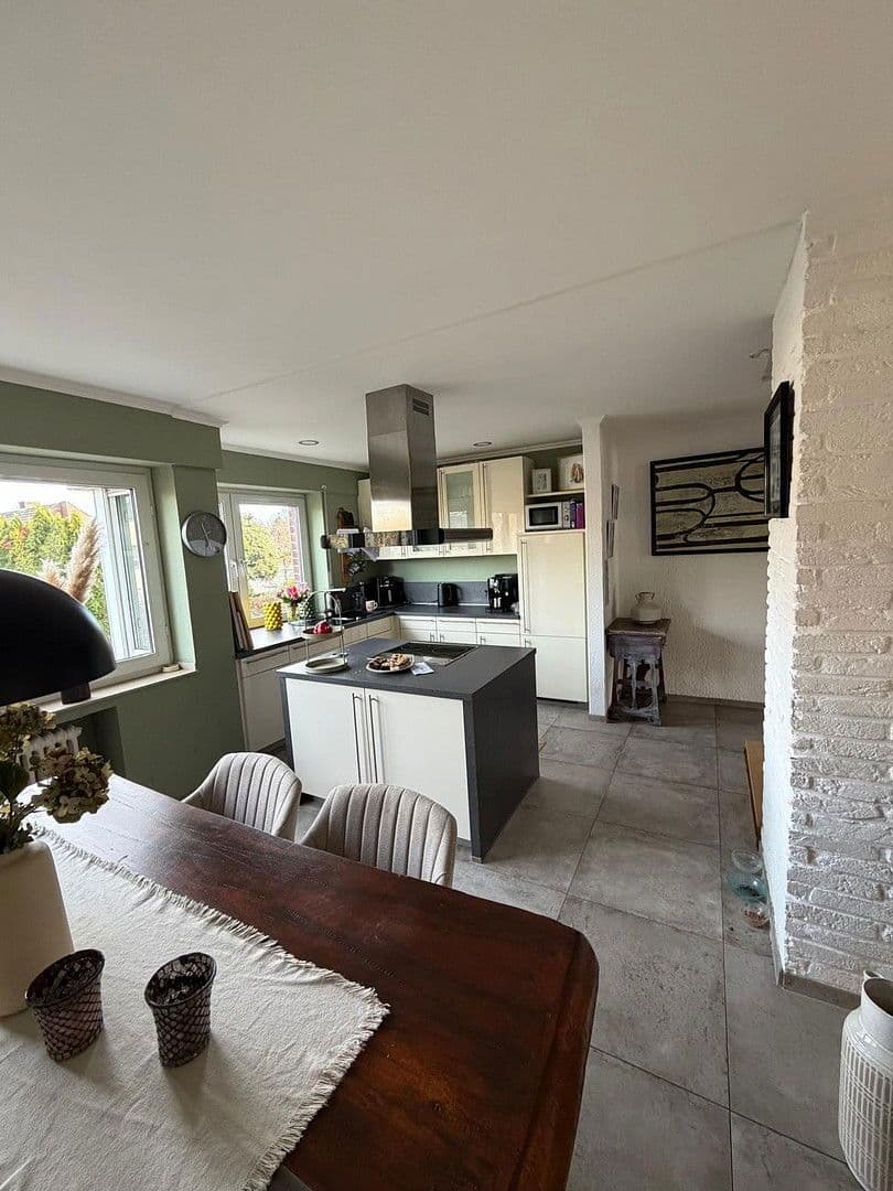 Predaj domu 130 m², pozemek 227 m², Mönchengladbach, Severné Porýnie - Westfálsko Predaj domu 130 m², pozemek 227 m², Mönchengladbach, Severné Porýnie - Westfálsko