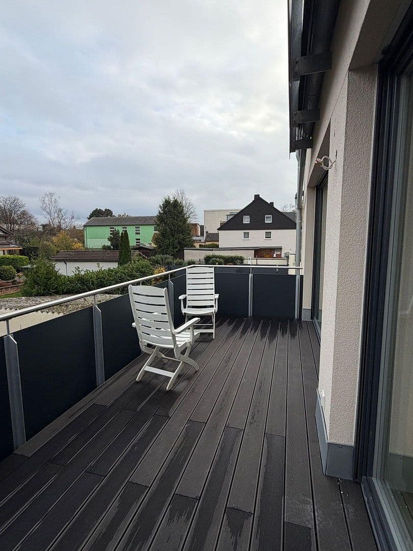 Prenájom bytu 3-izbový 90 m², Köln, Severné Porýnie - Westfálsko Prenájom bytu 3-izbový 90 m², Köln, Severné Porýnie - Westfálsko