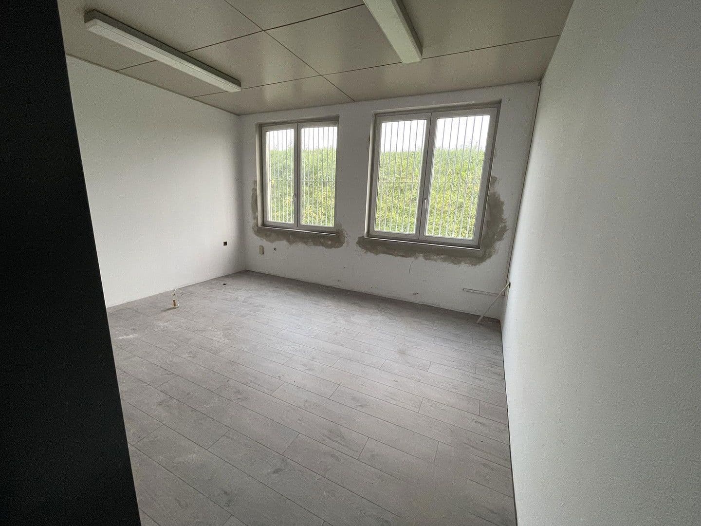 Prenájom kancelárie 150 m², Im Gewerbepark 1, Hunderdorf, Bavorsko Prenájom kancelárie 150 m², Im Gewerbepark 1, Hunderdorf, Bavorsko