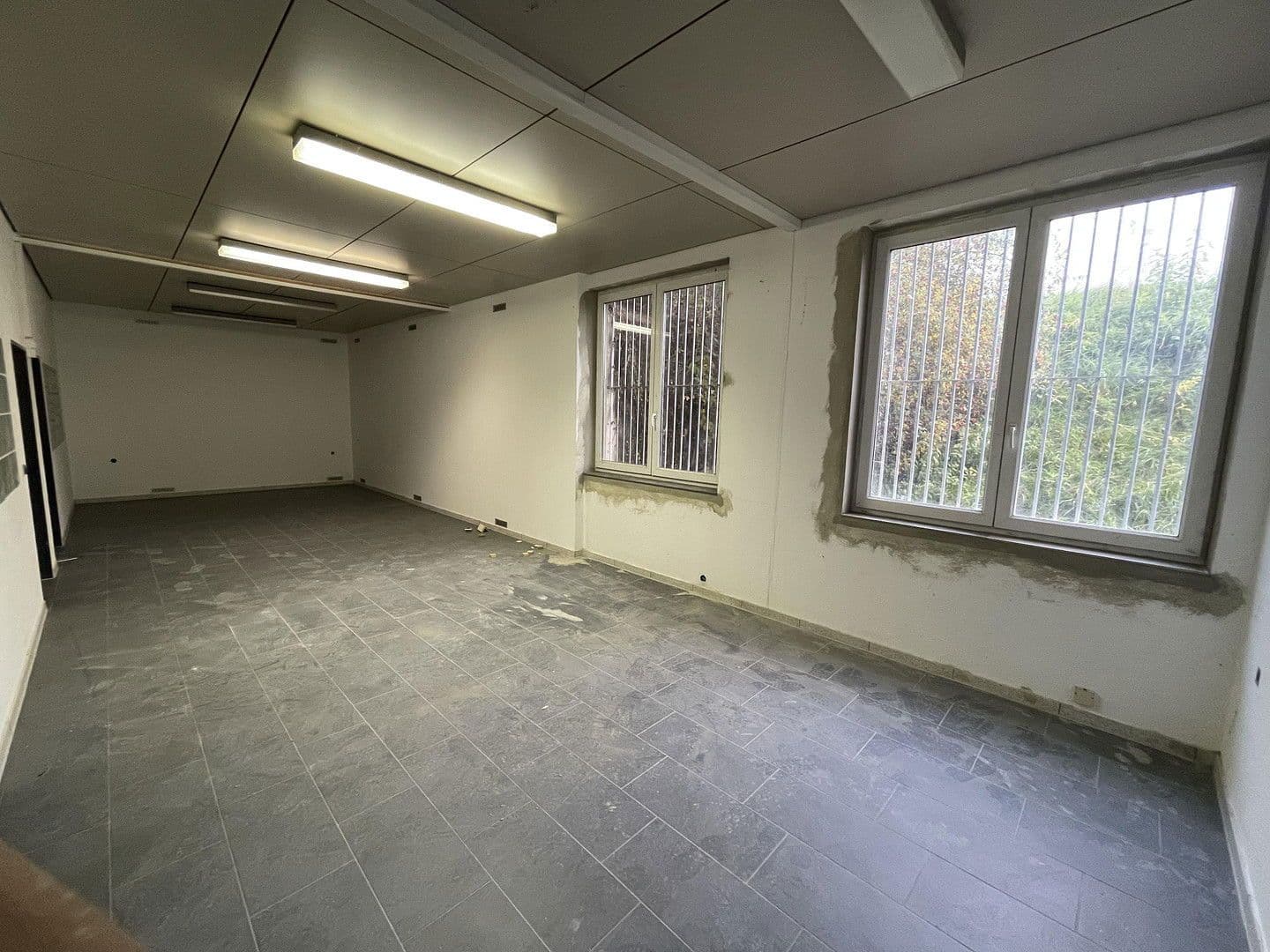 Prenájom kancelárie 150 m², Im Gewerbepark 1, Hunderdorf, Bavorsko Prenájom kancelárie 150 m², Im Gewerbepark 1, Hunderdorf, Bavorsko