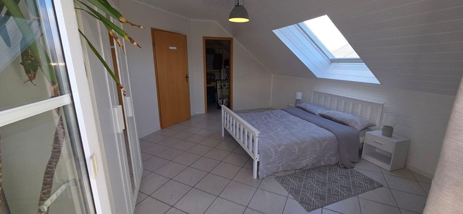 Predaj domu 250 m², pozemek 1.000 m², 6 Auf der Steine, Eschershausen, Dolné Sasko Predaj domu 250 m², pozemek 1.000 m², 6 Auf der Steine, Eschershausen, Dolné Sasko