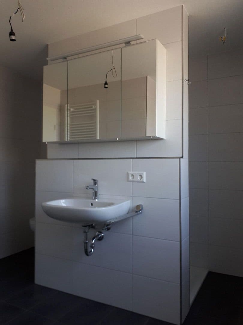 Prenájom domu 155 m², pozemek 332 m², Eutingen im Gäu, Bádensko-Wurttembersko Prenájom domu 155 m², pozemek 332 m², Eutingen im Gäu, Bádensko-Wurttembersko