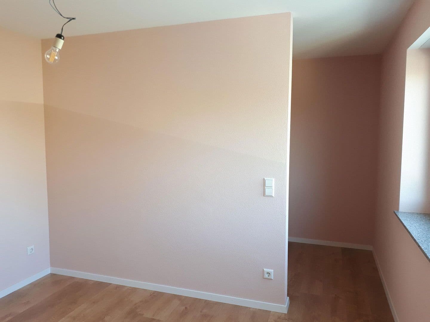 Prenájom domu 155 m², pozemek 332 m², Eutingen im Gäu, Bádensko-Wurttembersko Prenájom domu 155 m², pozemek 332 m², Eutingen im Gäu, Bádensko-Wurttembersko