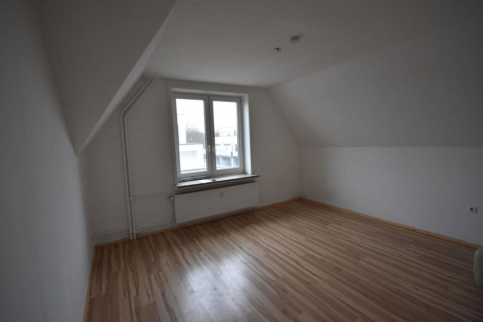 Predaj domu 352 m², pozemek 987 m², Melle, Dolné Sasko Predaj domu 352 m², pozemek 987 m², Melle, Dolné Sasko
