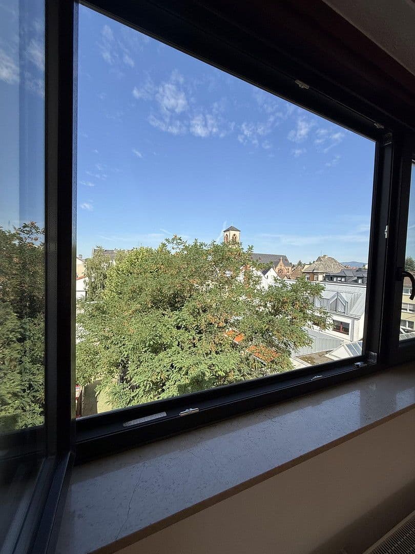 Predaj domu 443 m², pozemek 263 m², Frankfurt, Hesensko Predaj domu 443 m², pozemek 263 m², Frankfurt, Hesensko