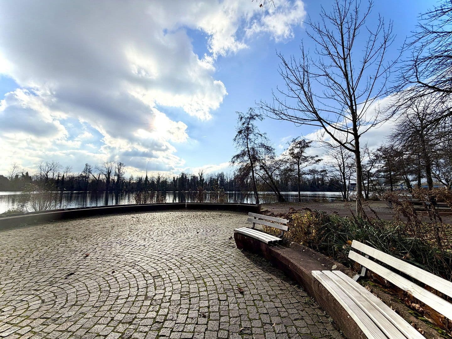 Predaj domu 443 m², pozemek 263 m², Frankfurt, Hesensko Predaj domu 443 m², pozemek 263 m², Frankfurt, Hesensko