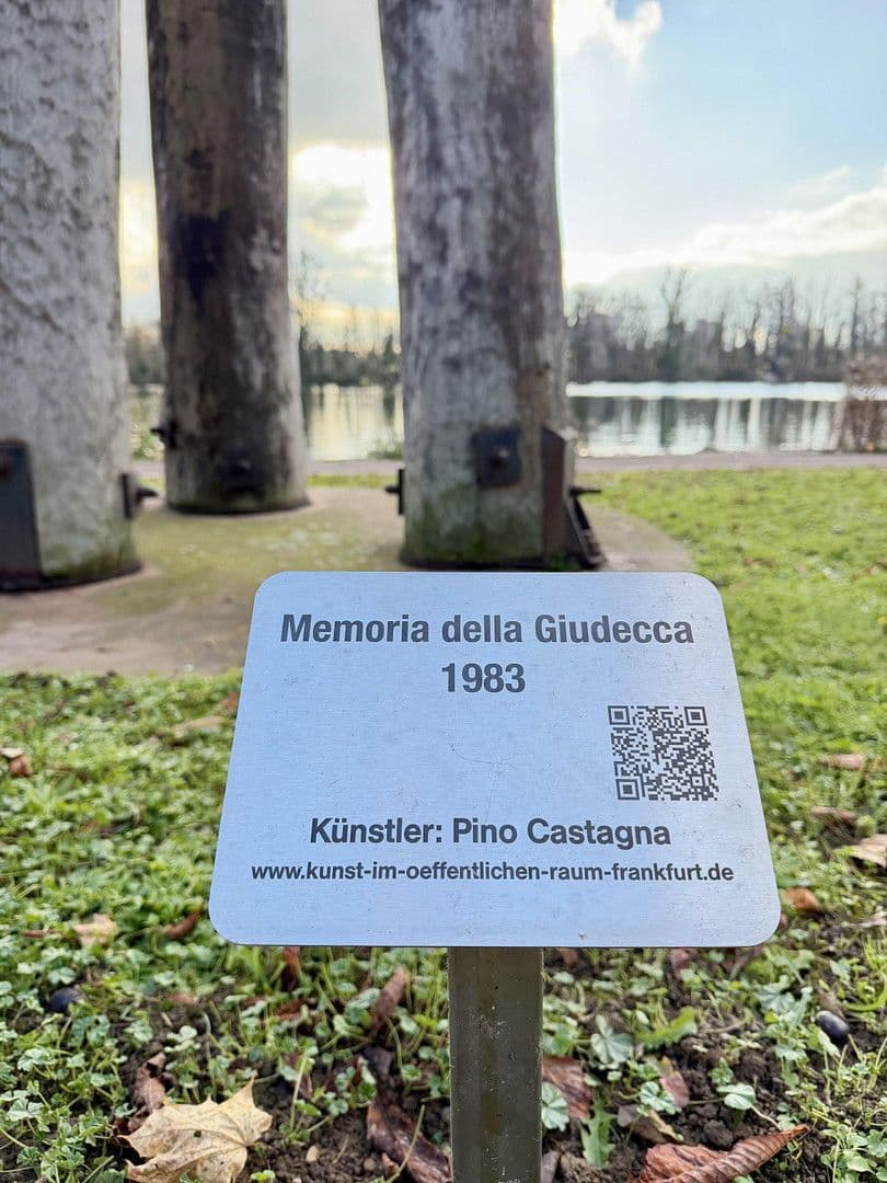 Predaj domu 443 m², pozemek 263 m², Frankfurt, Hesensko Predaj domu 443 m², pozemek 263 m², Frankfurt, Hesensko