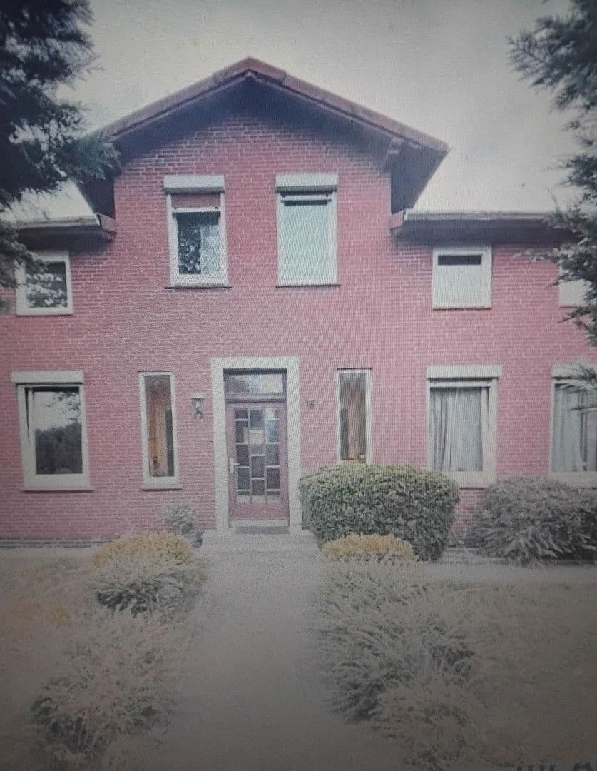 Predaj domu 230 m², pozemek 1.500 m², Ratekau, Šlezvicko-Holštajnsko Predaj domu 230 m², pozemek 1.500 m², Ratekau, Šlezvicko-Holštajnsko