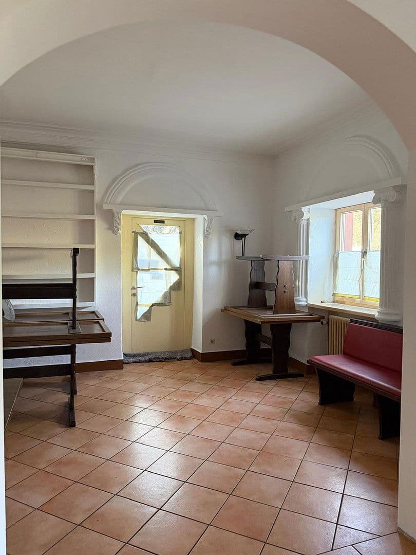 Prenájom nebytového priestoru 137 m², Dobler Str.14, Bad Herrenalb, Bádensko-Wurttembersko Prenájom nebytového priestoru 137 m², Dobler Str.14, Bad Herrenalb, Bádensko-Wurttembersko