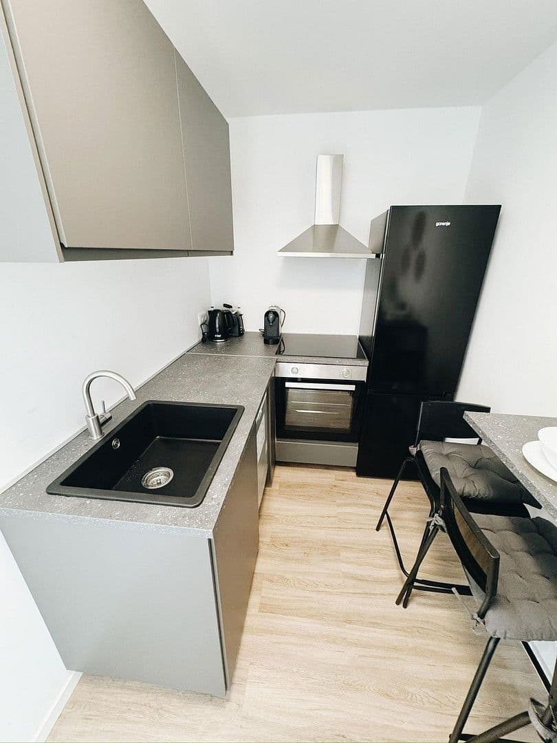 Prenájom bytu 68 m², Fritz-Meyer-Weg 27, München, Bavorsko Prenájom bytu 68 m², Fritz-Meyer-Weg 27, München, Bavorsko