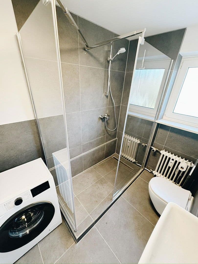 Prenájom bytu 68 m², Fritz-Meyer-Weg 27, München, Bavorsko Prenájom bytu 68 m², Fritz-Meyer-Weg 27, München, Bavorsko