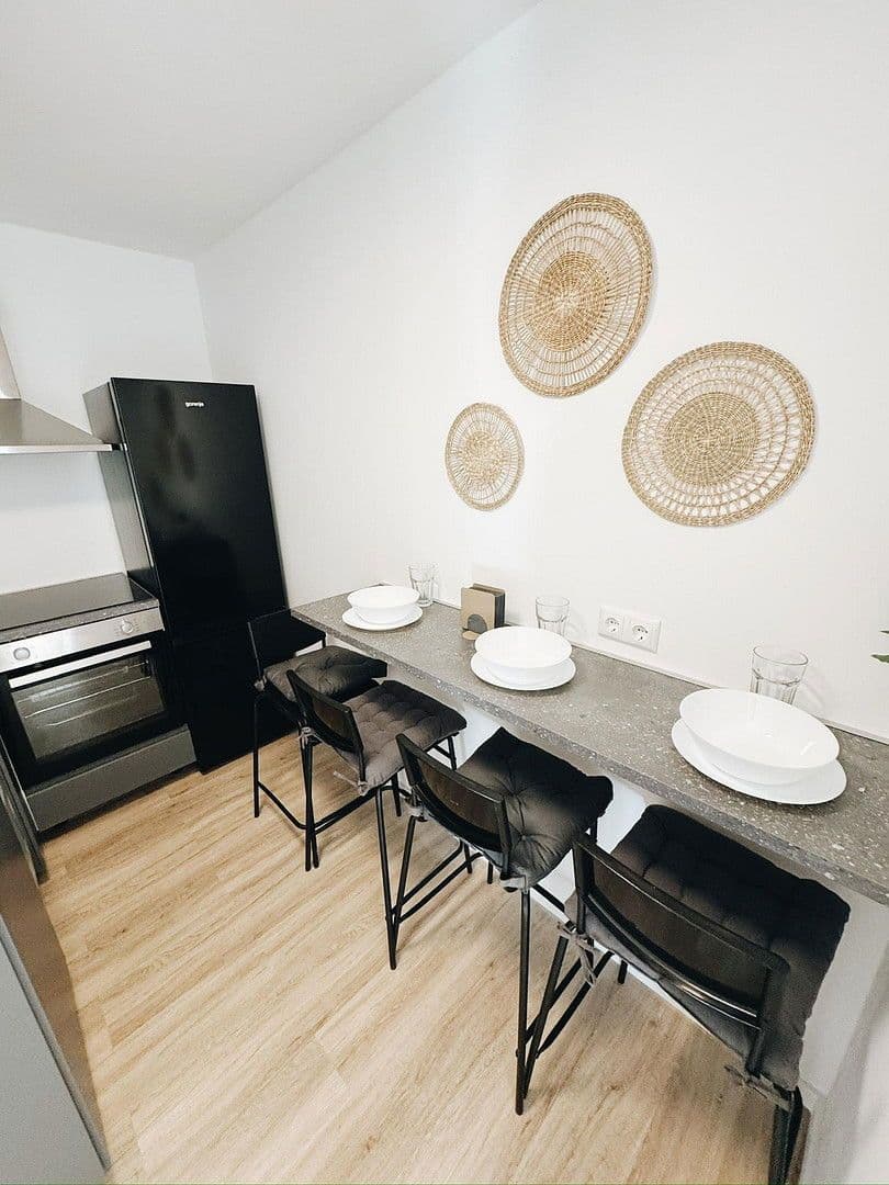 Prenájom bytu 68 m², Fritz-Meyer-Weg 27, München, Bavorsko Prenájom bytu 68 m², Fritz-Meyer-Weg 27, München, Bavorsko